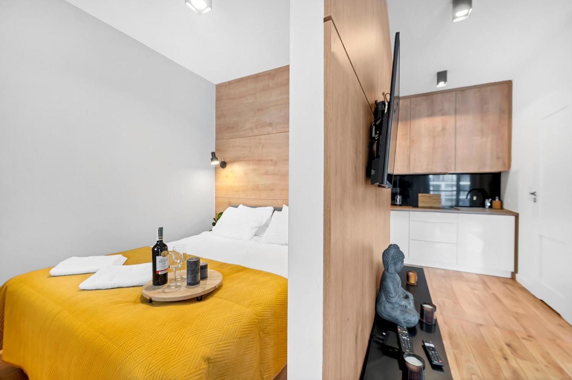 Lumina Apartment With Parking Near Muzeum Powstania วอร์ซอ ภายนอก รูปภาพ