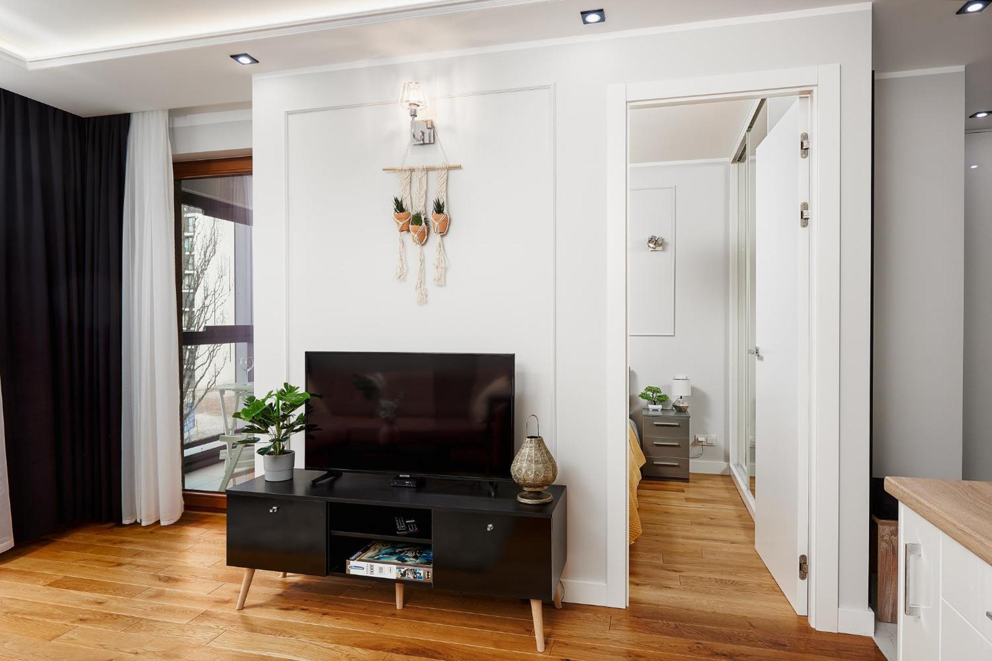 Lumina Apartment With Parking Near Muzeum Powstania วอร์ซอ ภายนอก รูปภาพ